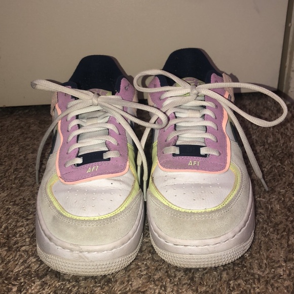 Nike Air Forces - Picture 4 of 4